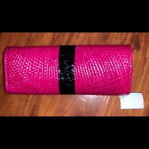 Elegant “hand weaving” clutch